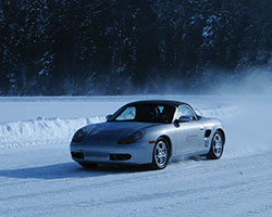 Les pneus d’hiver Yokohama seront à l’honneur lors des cours de pilotage sur glace Ice Driving Canada à Sainte-Agathe-des-Monts